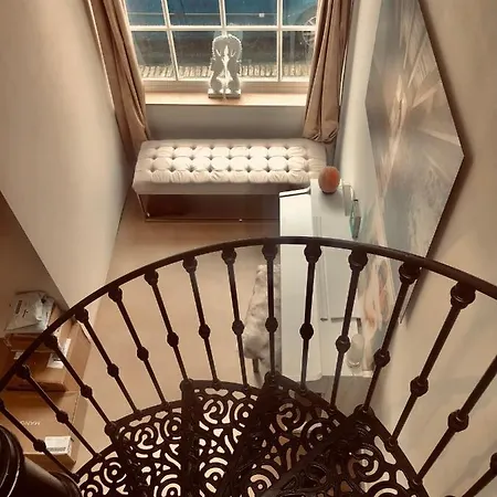 Luxurious With Garden Next To Amsterdam Villa Monnickendam